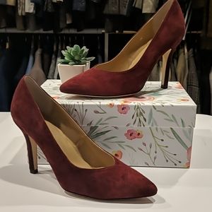 Vaneli 4" Suede Heels Size 9